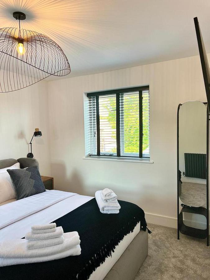 Charming 3-Bed House With 1 Parking Space Cantorbéry Extérieur photo