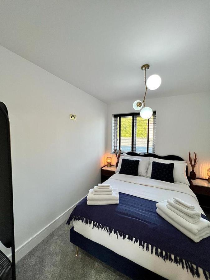 Charming 3-Bed House With 1 Parking Space Cantorbéry Extérieur photo